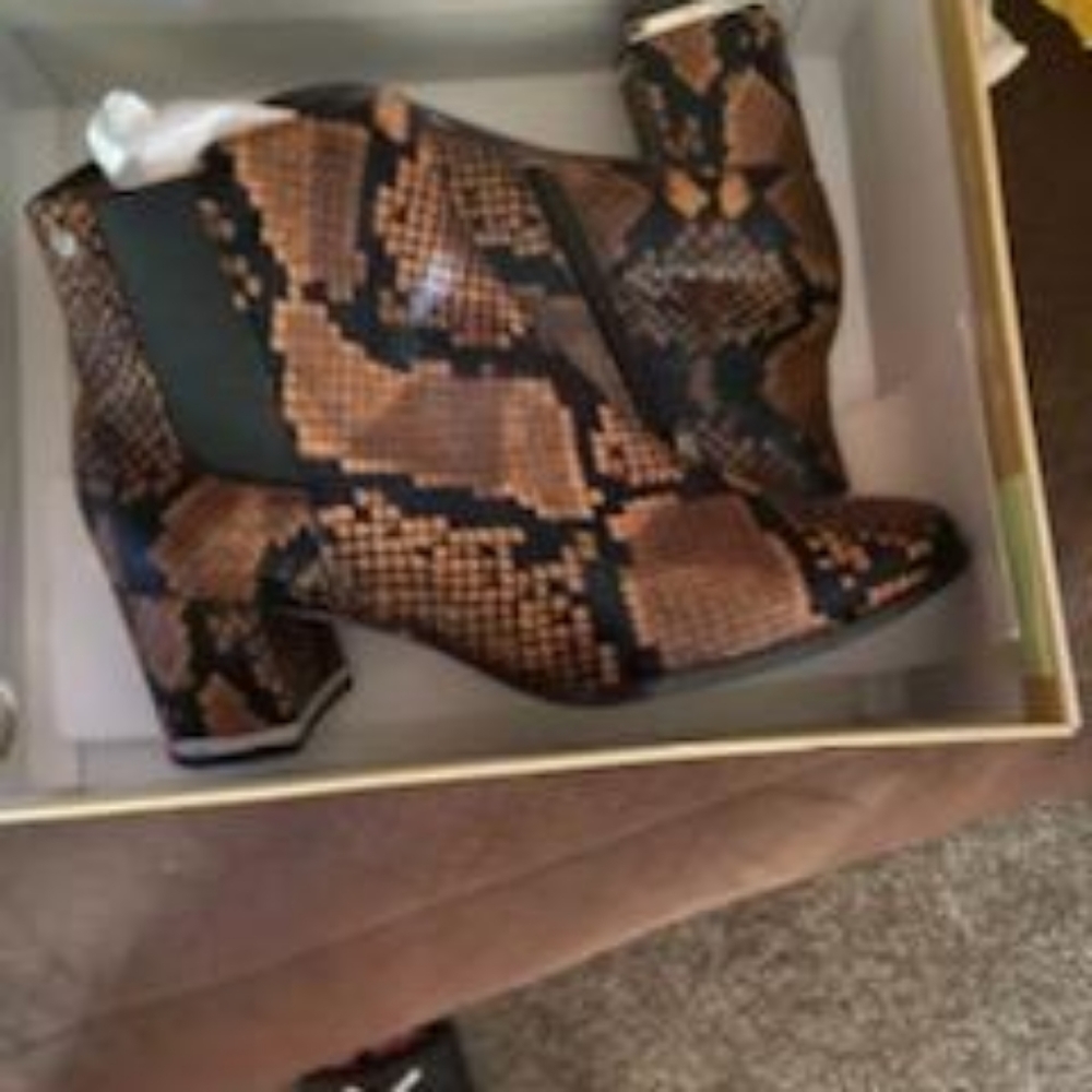 Calvin klein Boots size 7